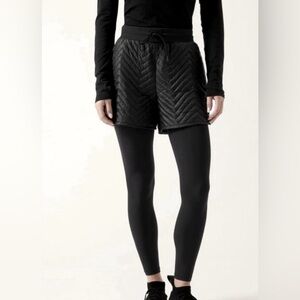 Athleta Black Quilted Apres Shorts - Size 6